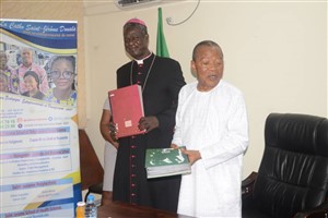 Université de Douala et Saint Jérôme signent une convention pour la formation en  Médecine